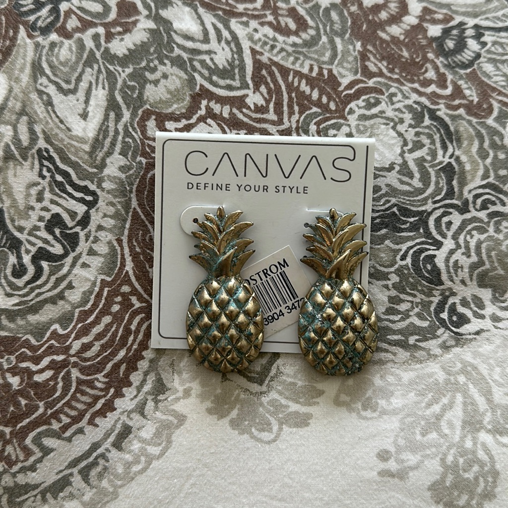 Brand New Distressed Pineapple Earrings